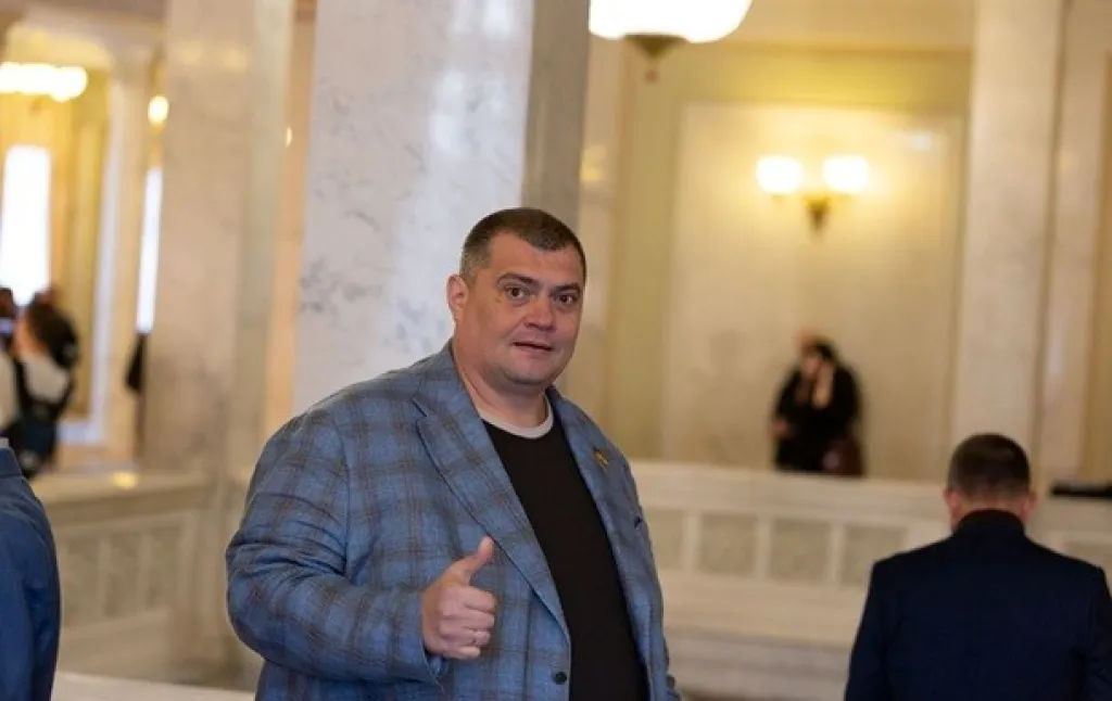 Юрій Корявченков: від «95 кварталу» до парламенту, підтримка реформ і багатомільйонні сімейні статки