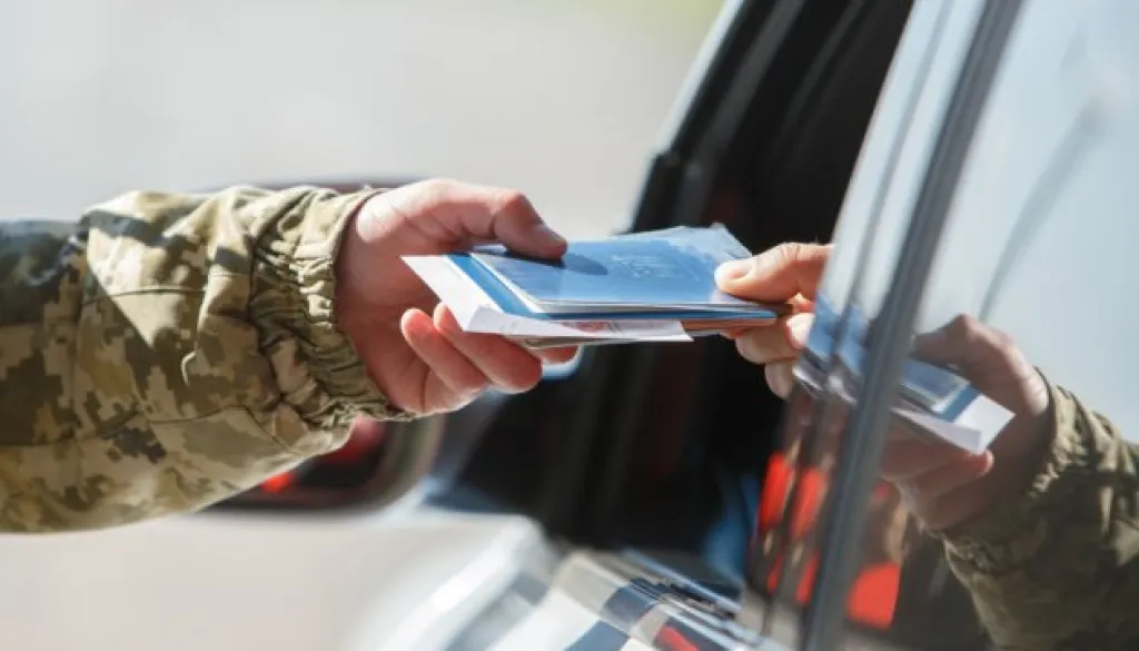 Нові правила перетину кордону: чоловіки 18-22 років можуть виїжджати безперешкодно