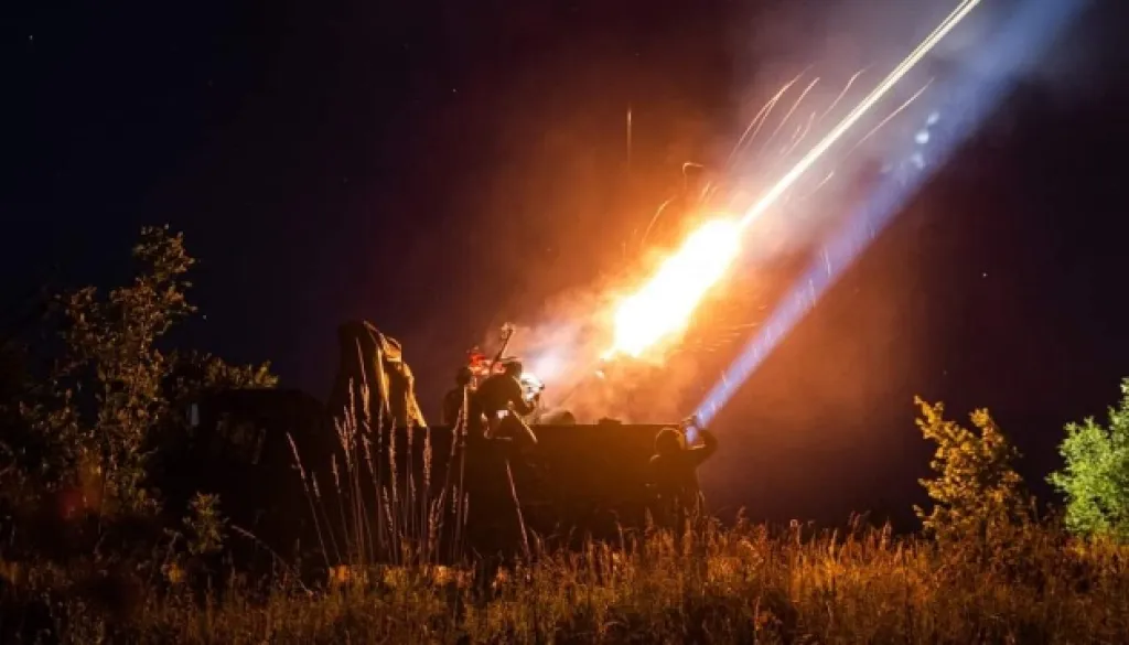 Масована атака вночі: Дніпропетровщина під прицілом дронів