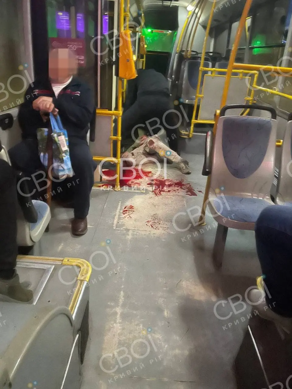 На Дніпропетровщині пасажир вбив чоловіка в автобусі через сварку за місце