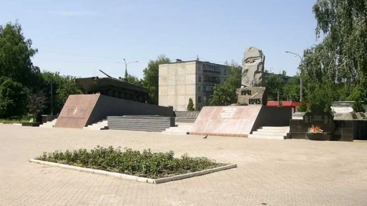 У Шахтарському демонтують БМП з меморіалу Слави та передадуть її для потреб ЗСУ
