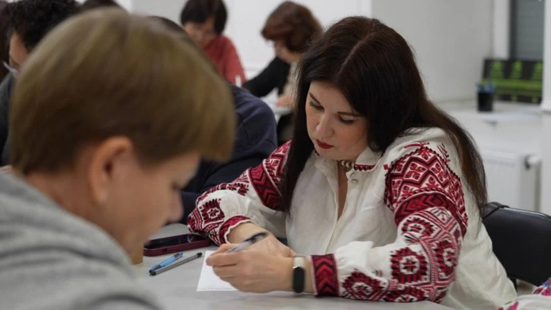 Дніпро на хвилі єдності: ветерани, родини захисників і курсанти написали Радіодиктант Дніпро на хвилі єдності: ветерани, родини захисників і курсанти написали Радіодиктант