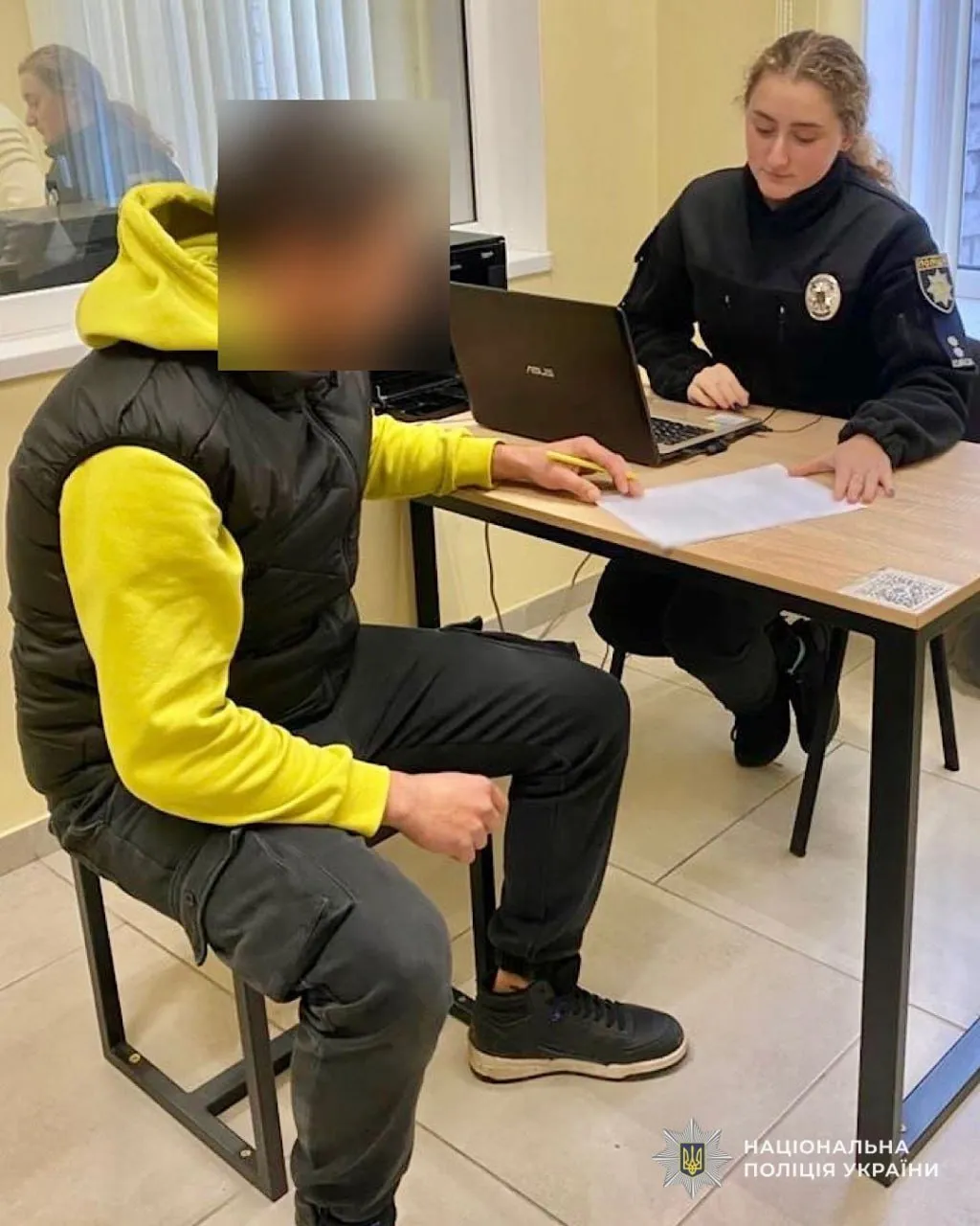 У Дніпрі 22-річний хлопець пограбував супермаркет, набравши повний кошик товарів