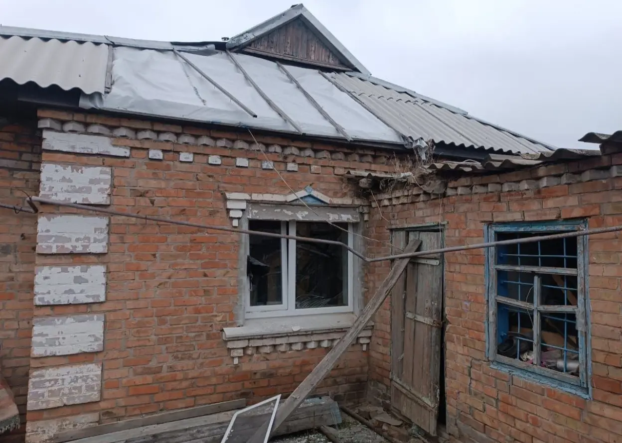 Ворог атакував Дніпропетровщину: пошкоджено будинки, фермерське господарство та дитячий гурток