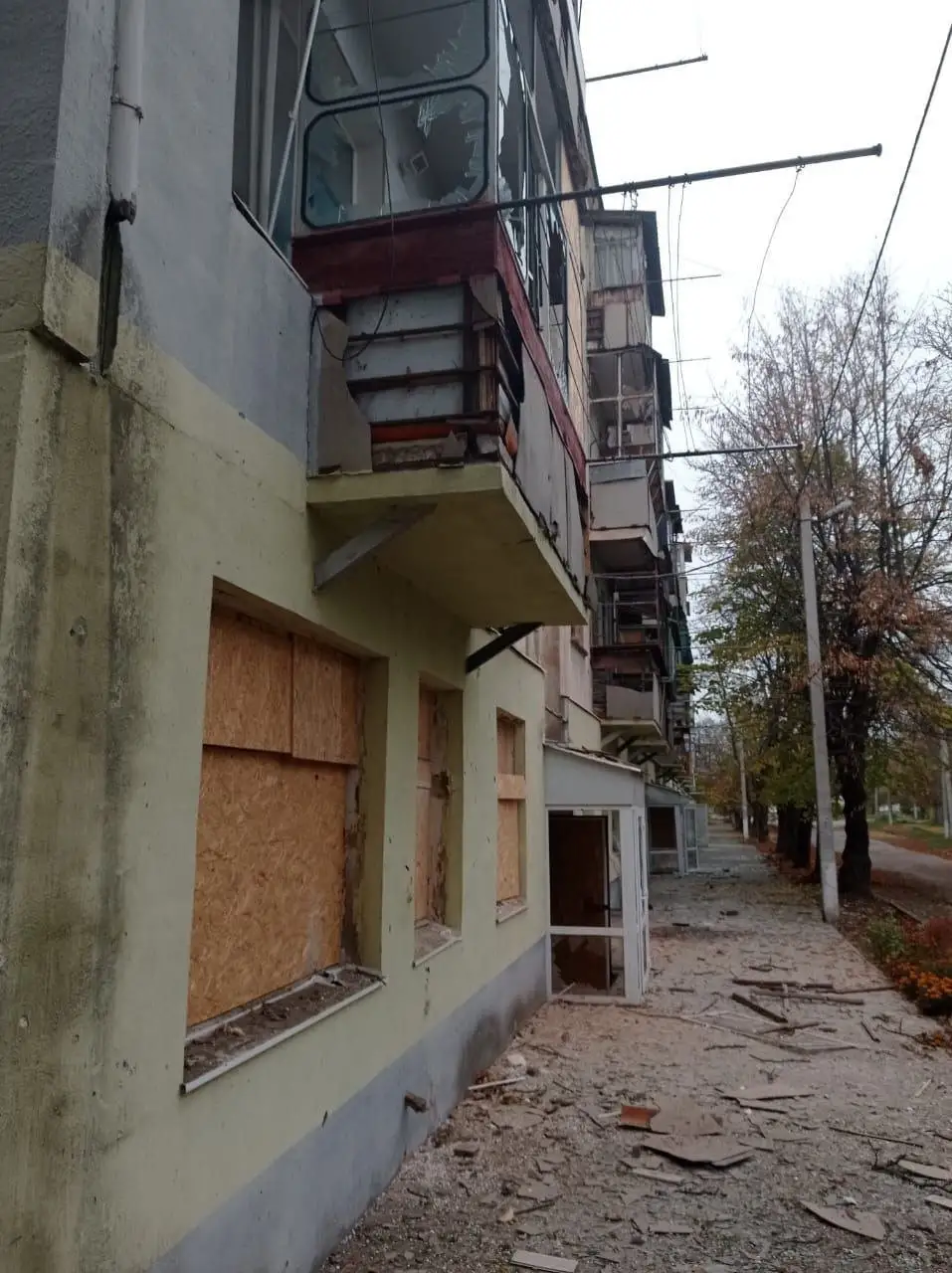 Ворог атакував Дніпропетровщину: пошкоджено будинки, фермерське господарство та дитячий гурток