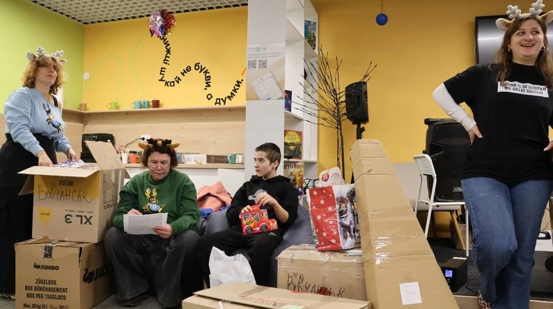 Павербанки, Labubu і листи з прифронтових громад: «Олені Святого Миколая» відкрили базу дитячих мрій
