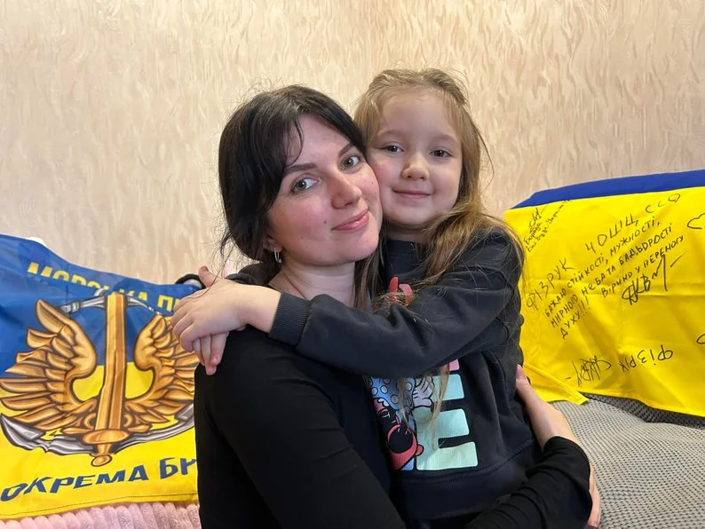 “Дитина розуміла, що в країні війна”: п’ятирічна Злата з Межової декламує вірші про Україну та збирає мільйони переглядів “Дитина розуміла, що в країні війна”: п’ятирічна Злата з Межової декламує вірші про Україну та збирає мільйони переглядів