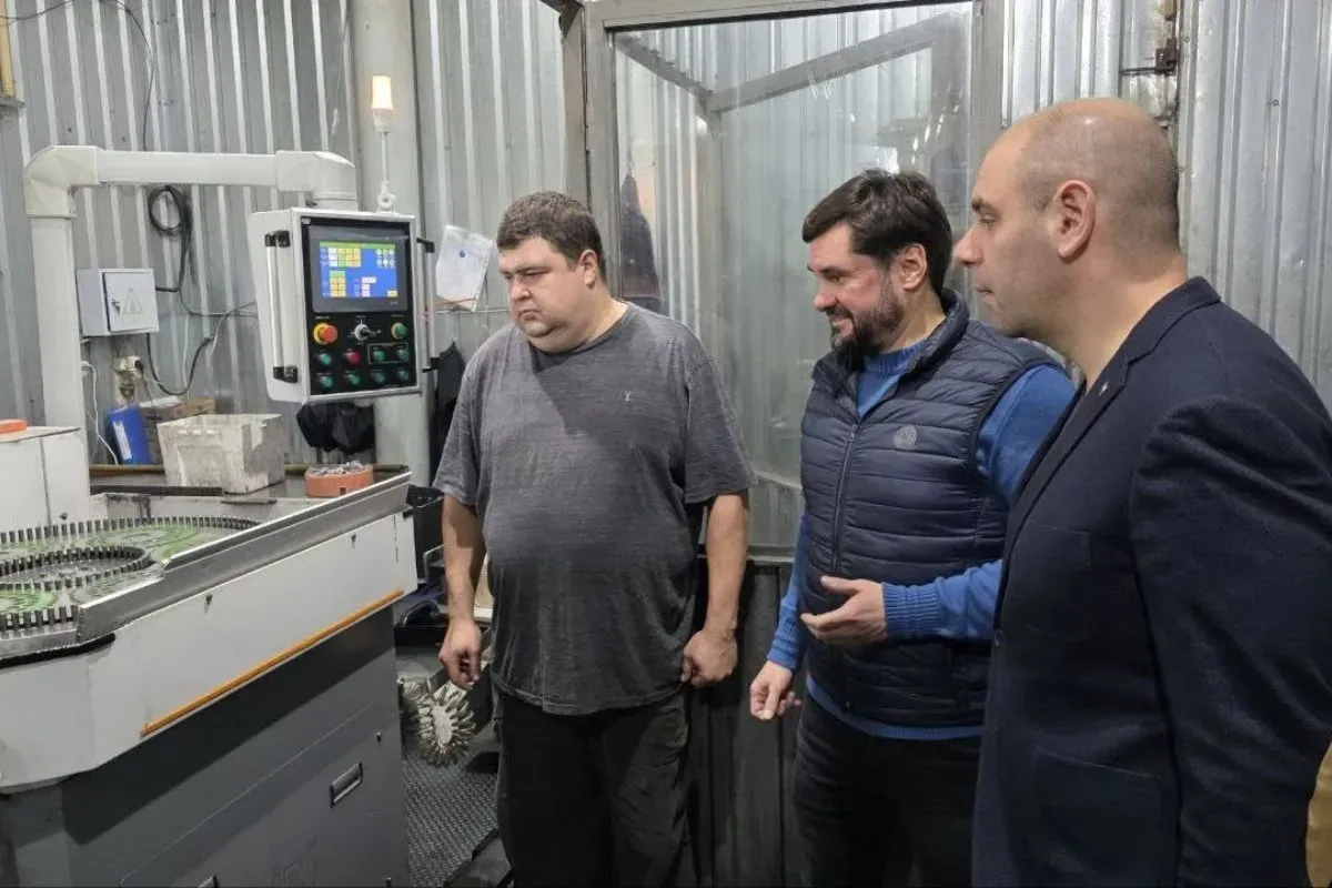 Дмитро Кисилевський відвідав дніпровський завод, що розвивається завдяки програмі “Зроблено в Україні”