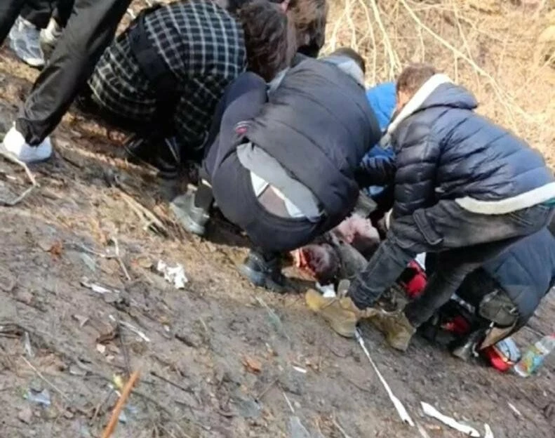 У Дніпрі після атаки дронами борються за життя поранених жінки та дитини