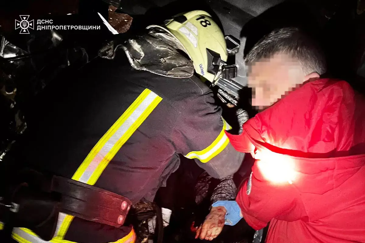 Ранкова ДТП у Слобожанському: водія вирізали з понівеченого легковика