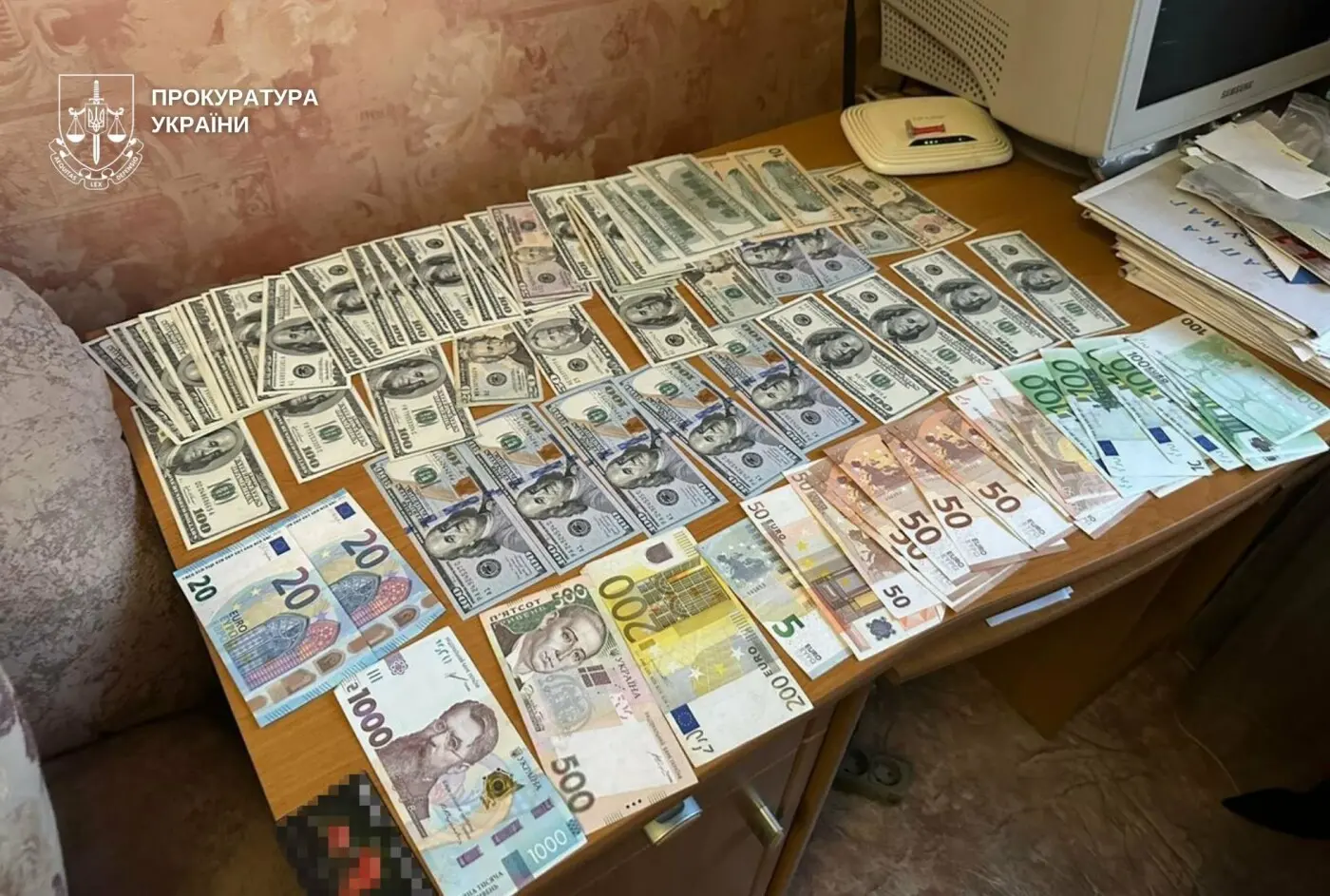Мільйони на руїнах: на Дніпропетровщині до суду передали справу про розкрадання коштів на відновлення після обстрілів