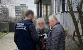 Хірурга з Дніпра судитимуть за залишену в тілі пацієнтки серветку