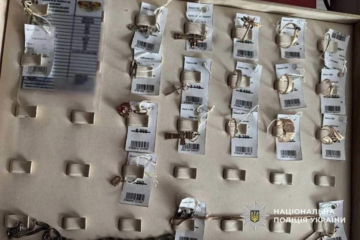 Чому картопля зеленіє і як убезпечити себе від соланіну: поради агронома