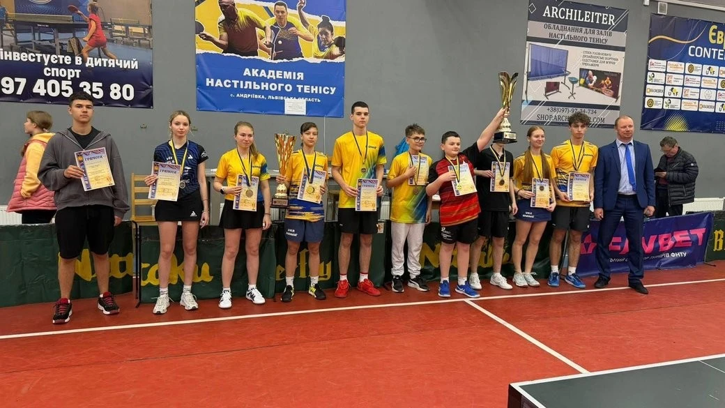 11-річний спортсмен виконав норматив майстра спорту і приніс медалі Дніпру