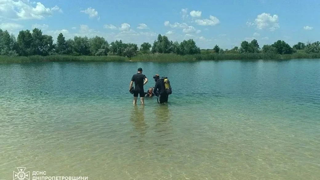 Трагедія на Дніпропетровщині: водолази дістали з глибини тіло 14-річного хлопця