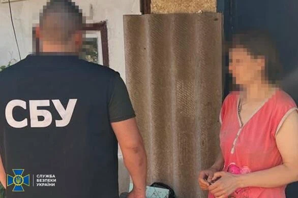 Правоохоронці знешкодили загрозу: на Дніпропетровщині затримали жінку за коригування ворожого вогню